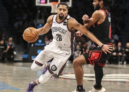 nba吃瓜球员,揭秘场下八卦趣事